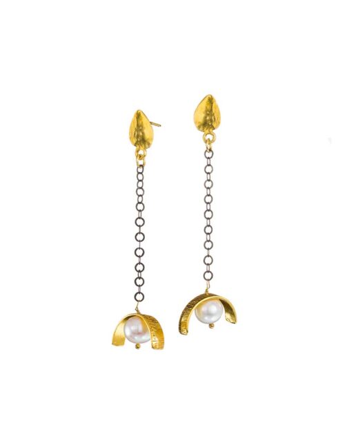 Ketten-Ohrringe mit Perle